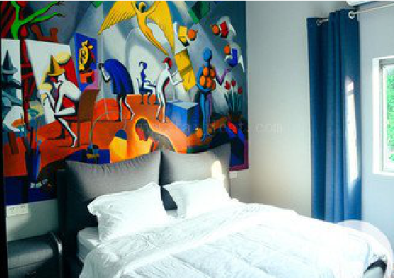 黔西对于酒店的墙体彩绘而言更注重哪些方面？